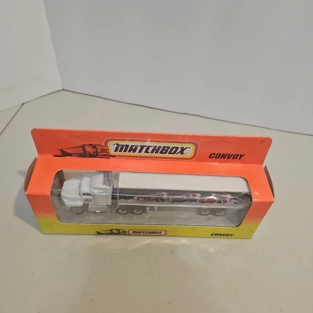 Vintage Matchbox Super Rigs / Convoy - PEPSI Transporter Truck 1996 HTF New